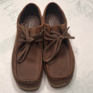 Clark’s Wallabies US7M women’s brown leather